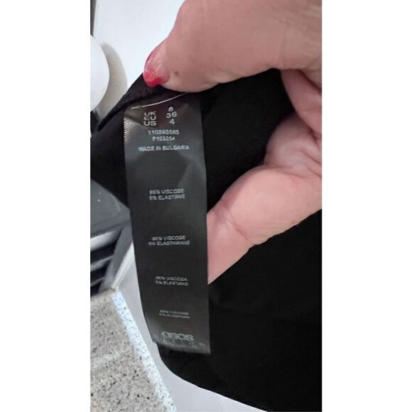 Asos DESIGN LITTLE BLACK DRESS OPEN FRONT SIZE 4 NEW WITH TAGS - Picture 9 of 14